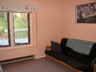 2A- 2nd bedroom.jpg