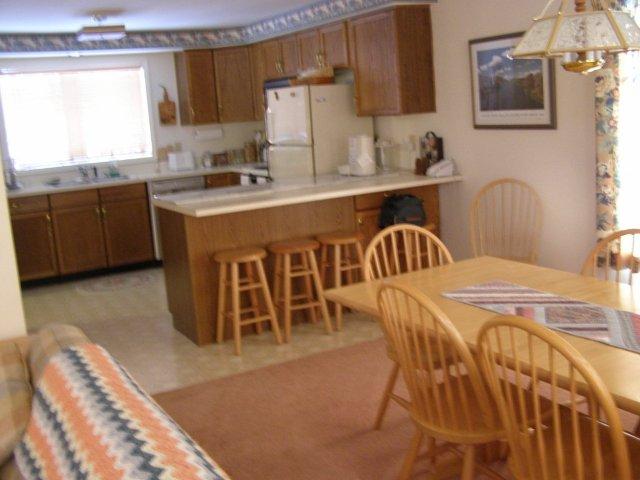 2M- kitchen dining room.JPG