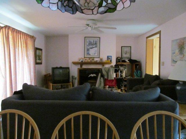 43-O living room-fireplace.JPG