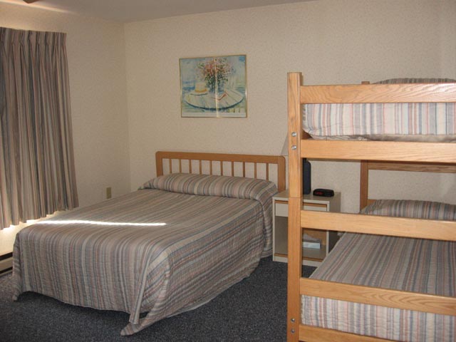 51-P 2nd bedroom.JPG