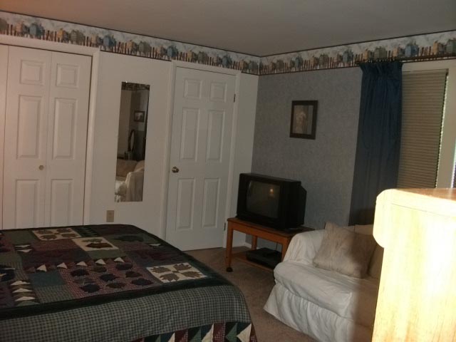 52-G Master Bedroom-4.jpg