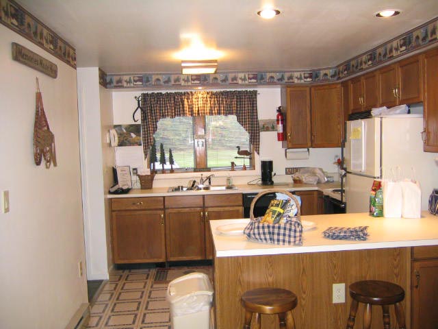 55-P Summit-Kitchen.jpg
