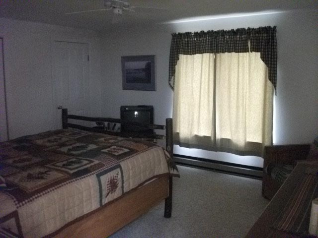 55P master bedroom 1.JPG