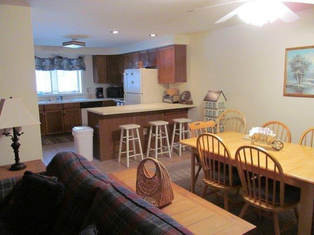 74I dining room kitchen area. jpg.JPG